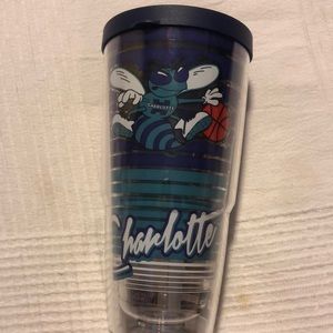 New with tags NBA Charlotte Hornets Tervis large cup with lid